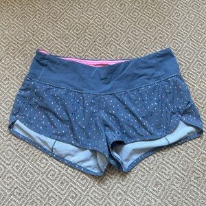 Patterned lululemon speed up shorts 2.5”